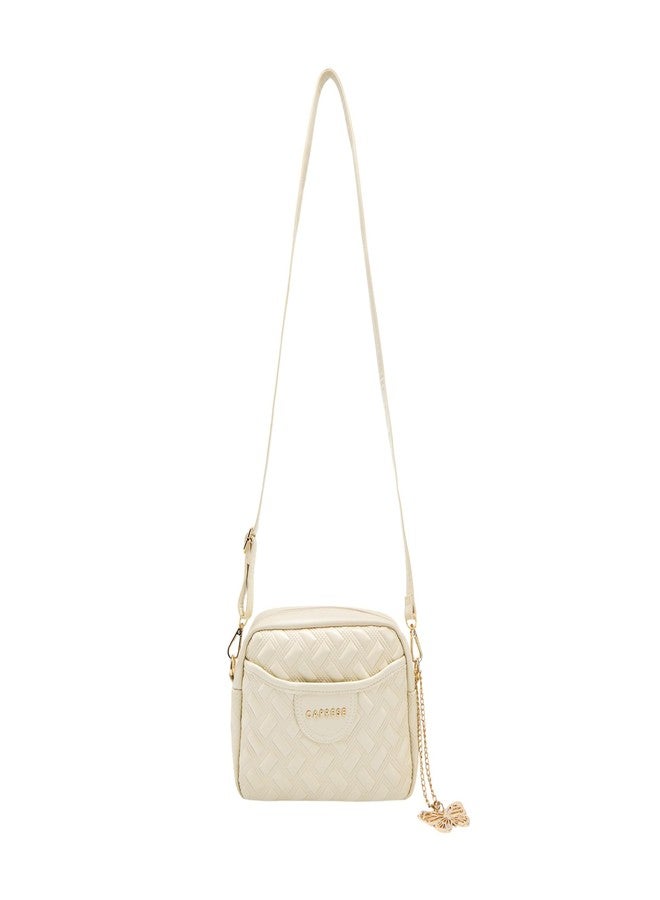 كابريس حقيبة كتف متوسطة الحجم من كابريس كلاود للنساء | حقيبة كروسبودي وكتف من الجلد الصناعي المنقوش | حزام قابل للتعديل والفصل | حقيبة متعددة الجيوب بسحاب إغلاق وزينة فراشة (لون الشوفان الألبي) - Image 1